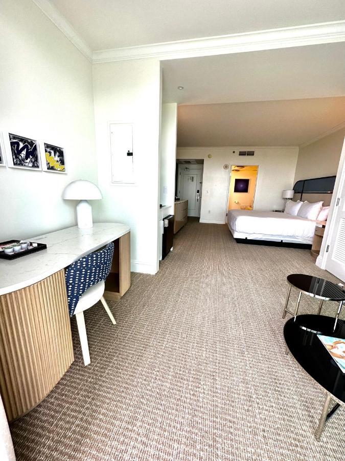 Fontainebleau Miami Beach,Tresor Exterior foto
